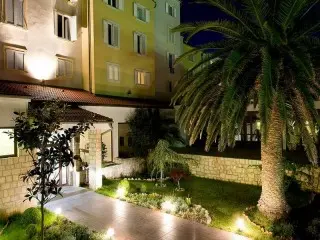 Hotel International