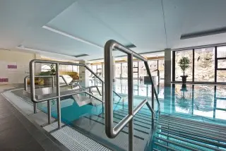 Hotel Uran