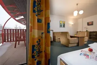 Hotel Uran