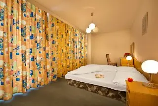 Hotel Uran