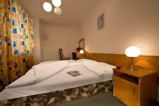 Hotel Uran