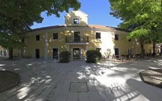 Hotel Adriana