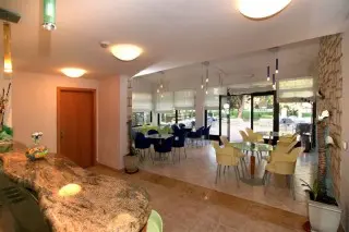 Hotel Flores