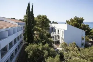 Medora Auri Family Beach Resort-pavilon