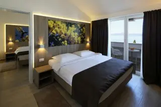 Medora Auri Family Beach Resort-pavilon