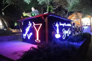 Medora Auri Family Beach Resort-pavilon
