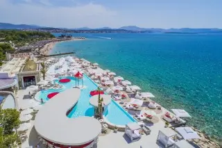 Beach Hotel Niko