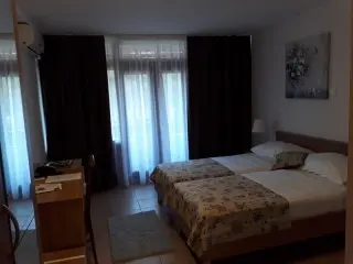 Hotel Albamaris