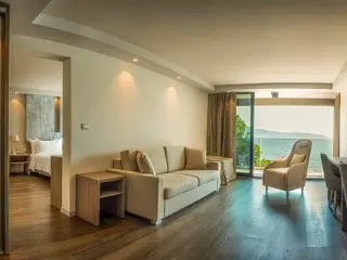 Palmon Bay Hotel & Spa