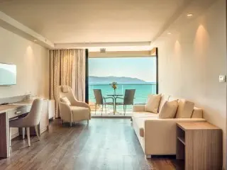 Palmon Bay Hotel & Spa