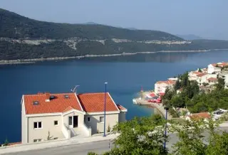Hotel & Apartments  Agava
