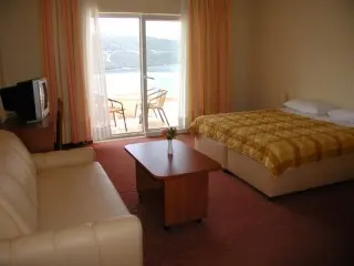 Hotel & Apartments  Agava