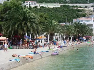 Hotel & Apartments  Agava