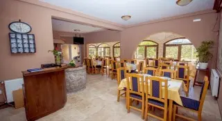 Hotel Pharos