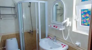 Hotel Pharos