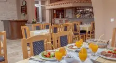 Hotel Pharos