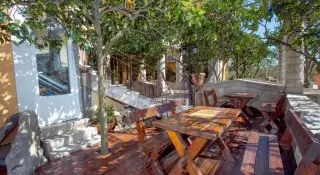 Hotel Pharos