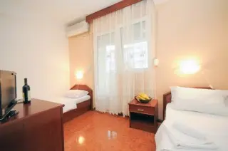 Garni Hotel MB