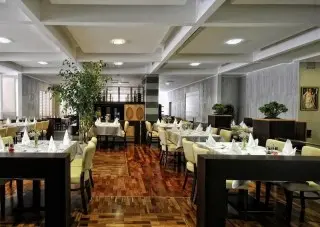 Hotel Tara