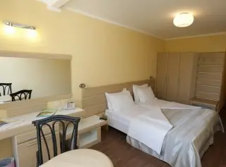 Hotel Tara