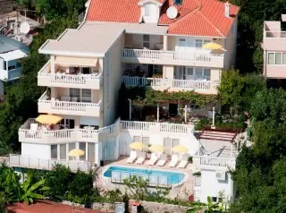 Apartmani Villa Tenźera