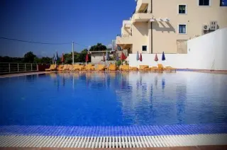 Hotel De Lara