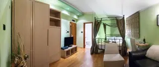 Wind Rose Resort 