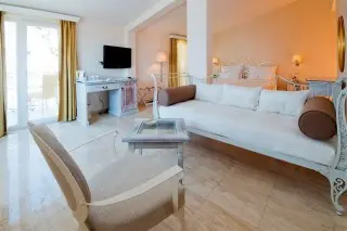 Hotel Azimut