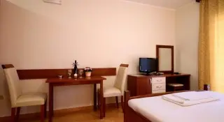 Apartmani Holiday