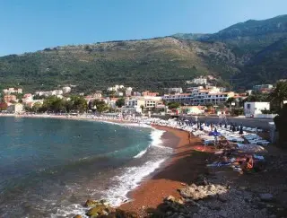 Apartmani Holiday