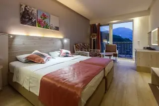 Carine Hotel Park  