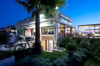 Hotel Adrovic