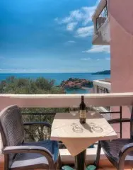 Hotel Adrovic