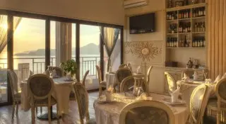 Hotel Adrovic