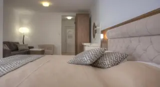 Hotel Adrovic