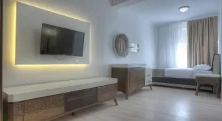 Hotel Adrovic
