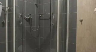Hotel Adrovic