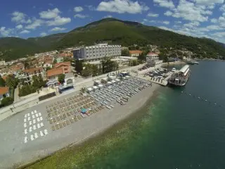 Carine Hotel  Delfin 