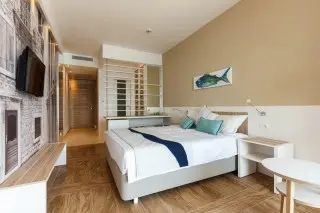Carine Hotel  Delfin 