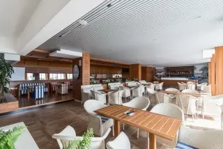 Carine Hotel  Delfin 