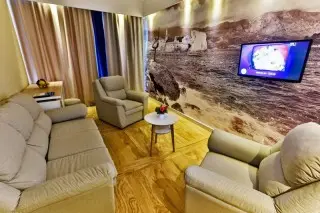 Carine Hotel  Delfin 