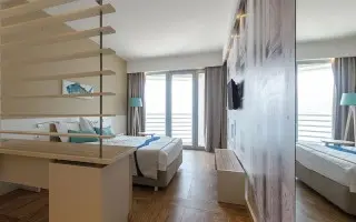 Carine Hotel  Delfin 