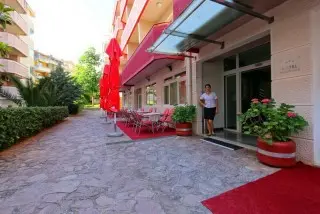 Hotel Podostrog
