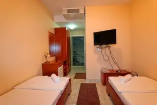 Hotel Podostrog