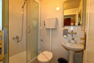Hotel Podostrog