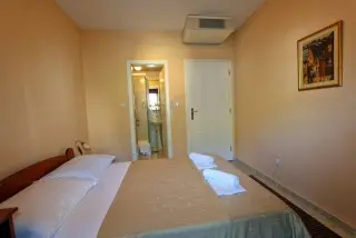 Hotel Podostrog