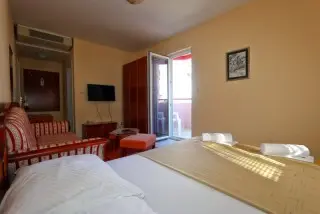 Hotel Podostrog