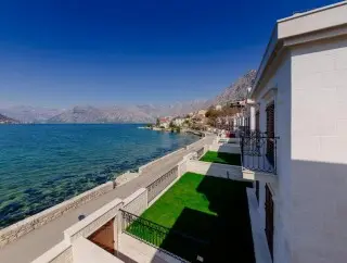 Huma  Kotor Bay