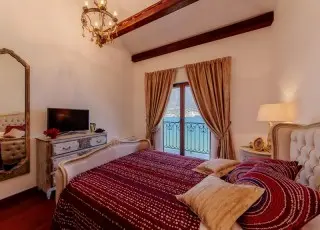 Huma  Kotor Bay