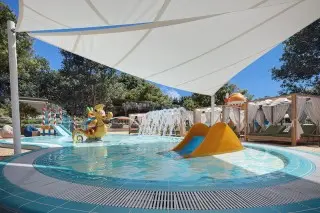 Amicor Green Resort